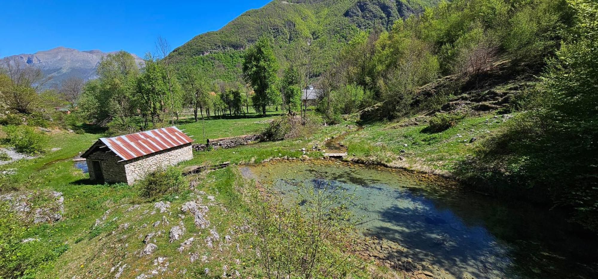 VuthajEkoo Katun Jezerca别墅 外观 照片